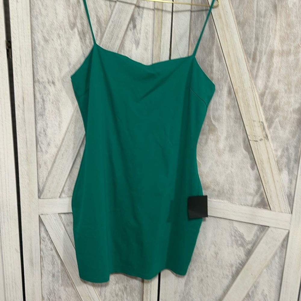 Dress - Picture 3 of 5